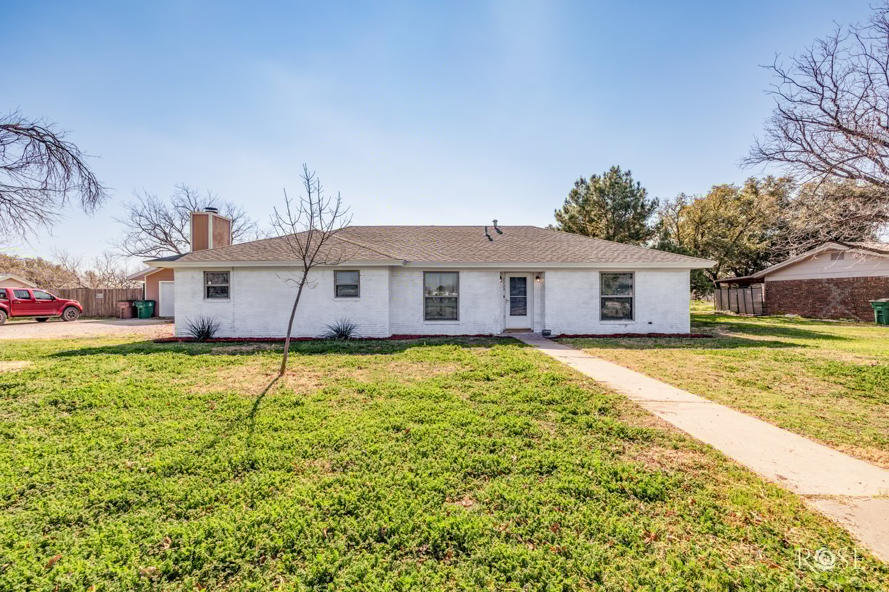 2733 Janie Ln