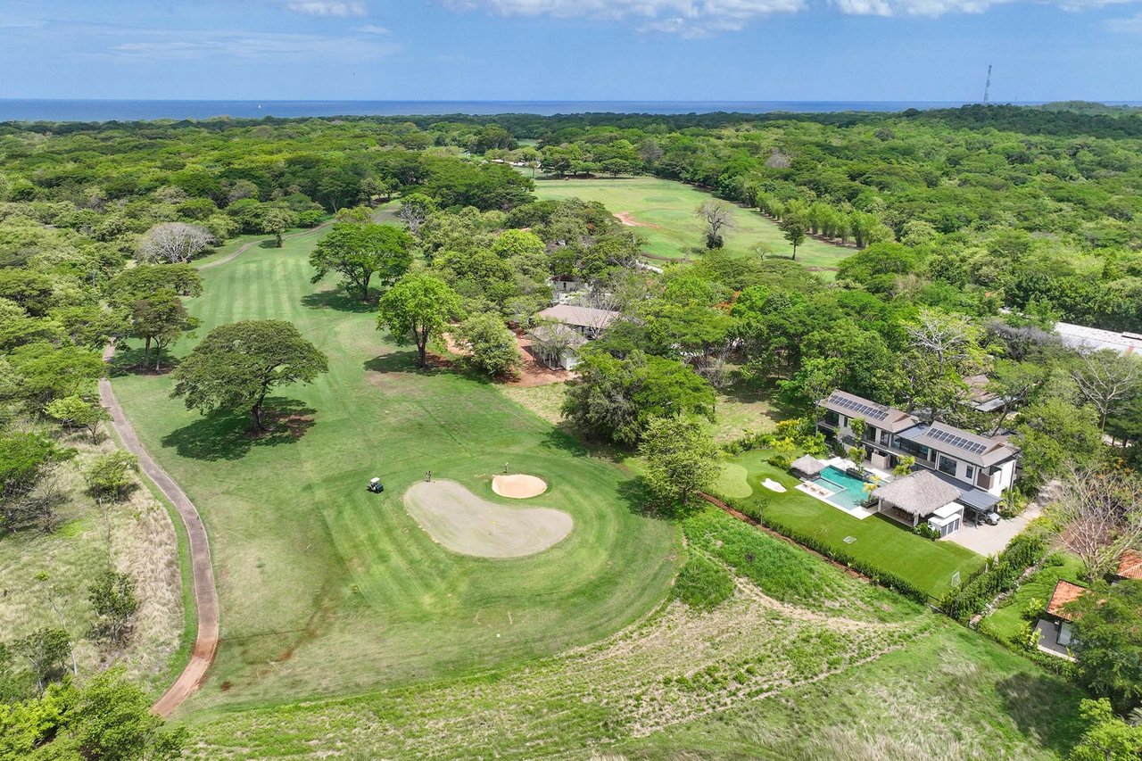 Rare Golf Front Estate Parcel | No HOA | 5,000m² in Hacienda Pinilla