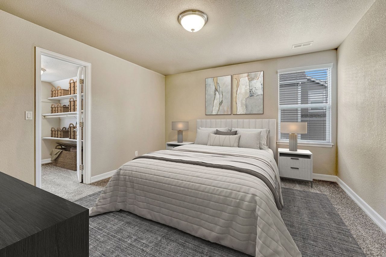 12589 Highland Oaks Place