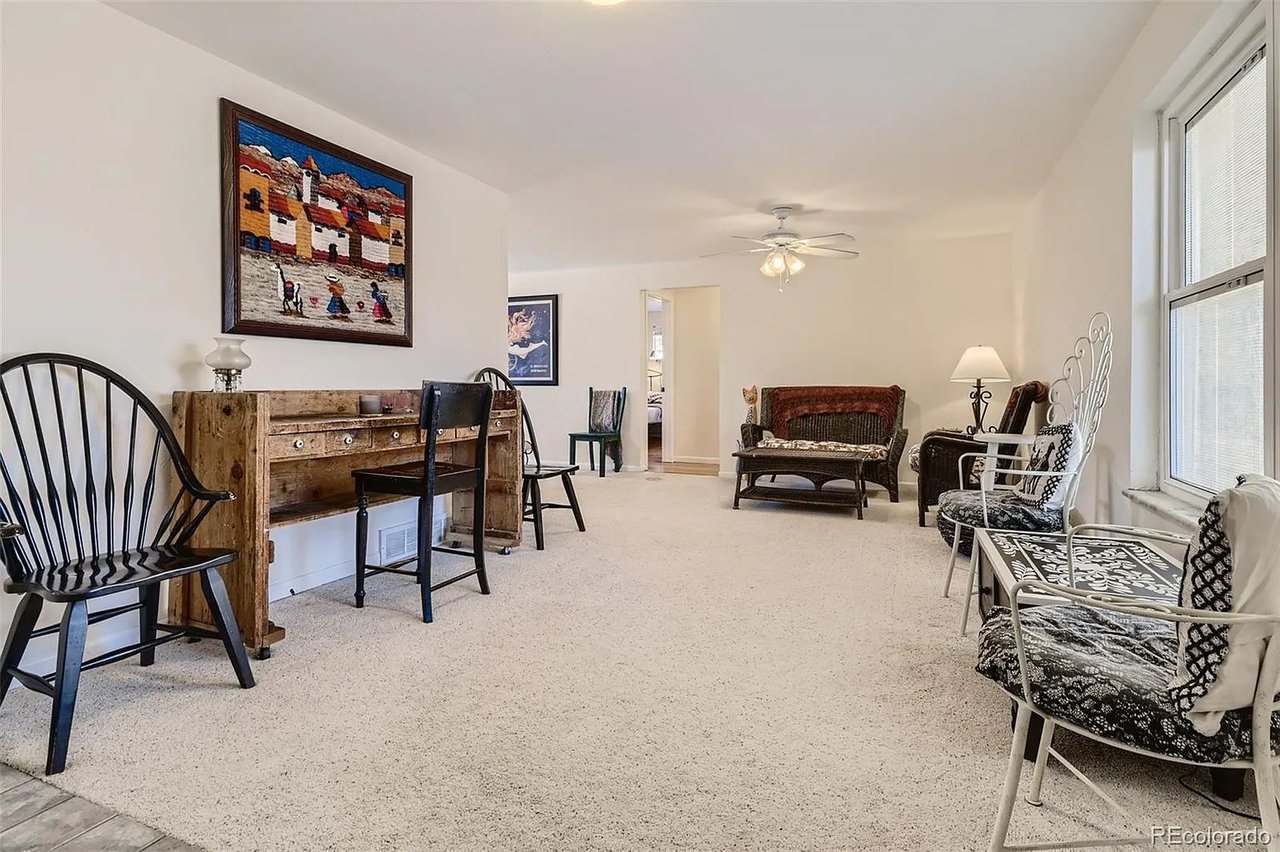 3069 S Dayton Ct