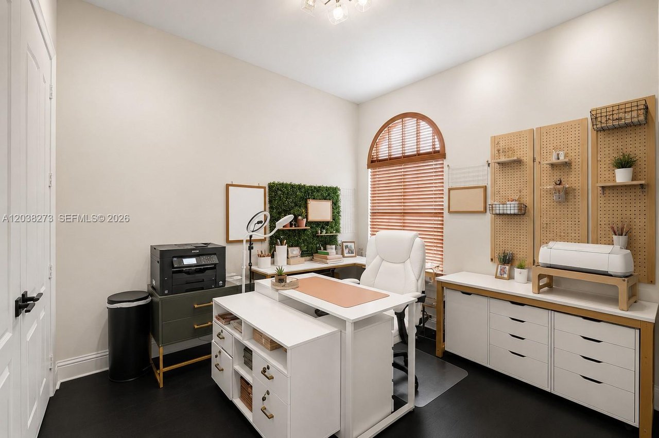 11111-sw-77-avenue-pinecrest-pool-estate-for-sale-office