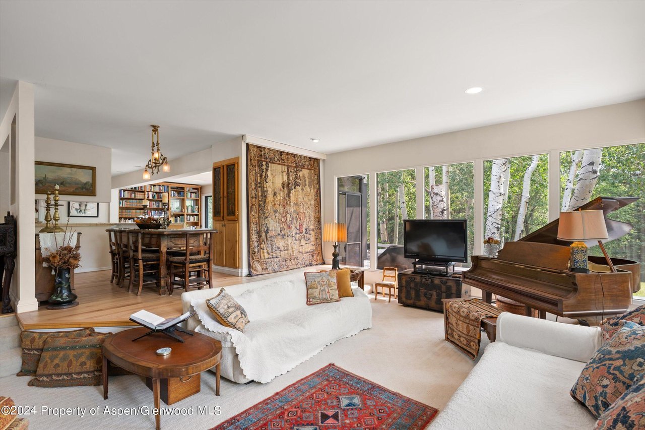 254 Twining Flats Rd