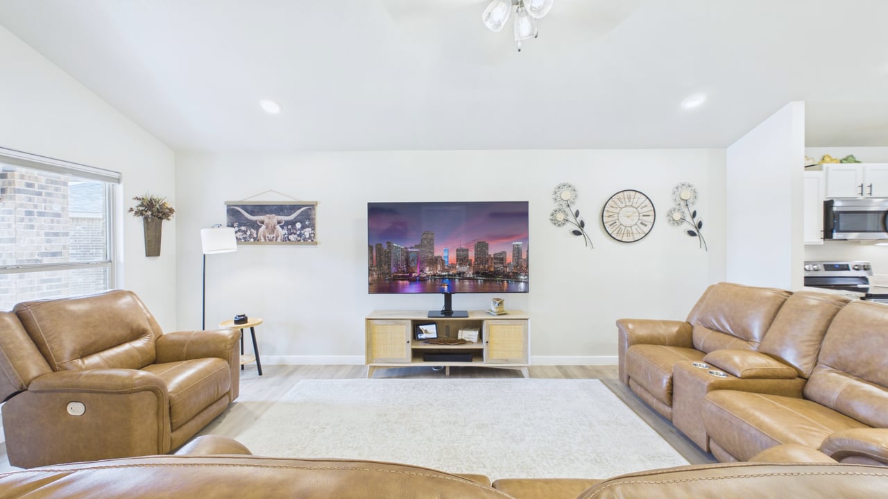 6108 Purtis Creek