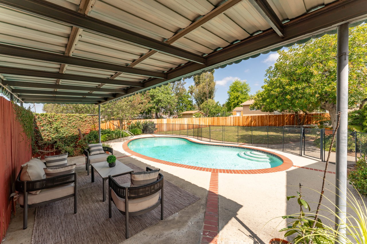 2429 Ganesha Avenue