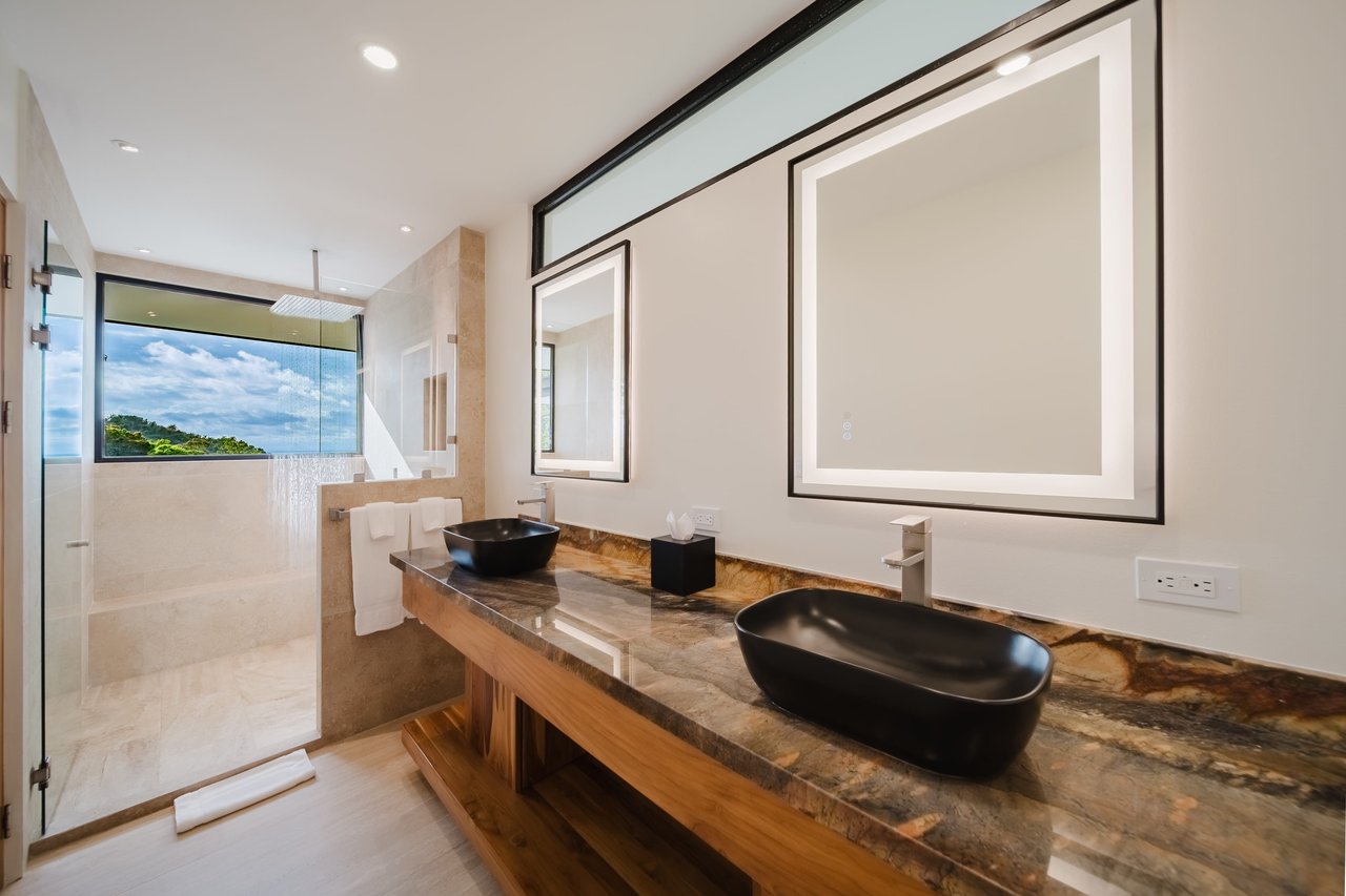 American luxury where the mountains meet the Pacific