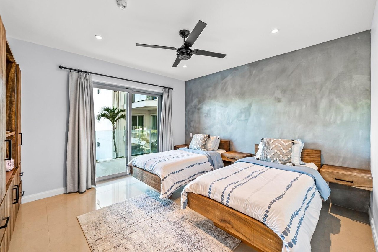Remodeled Beachfront Condo, Jaco, Puntarenas