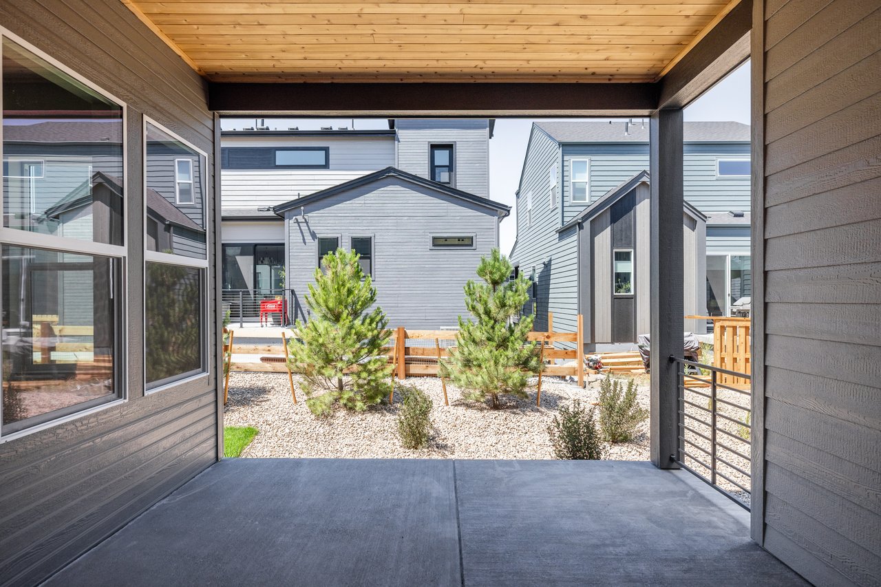 Fusion 1B - Finished Basement & 2-1 Buydown Included