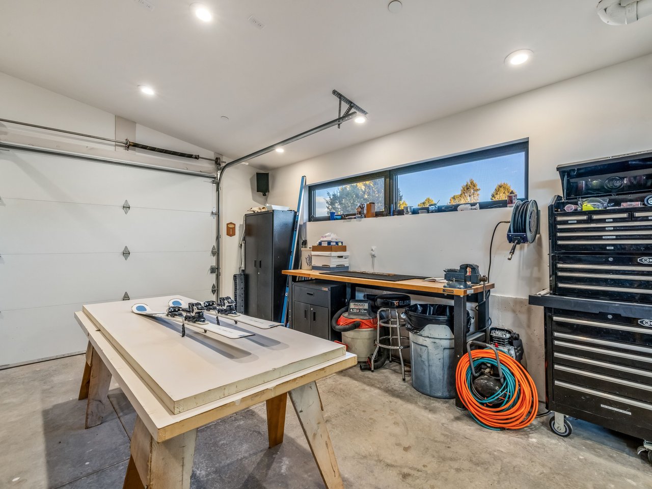 891 E Haystacker Drive