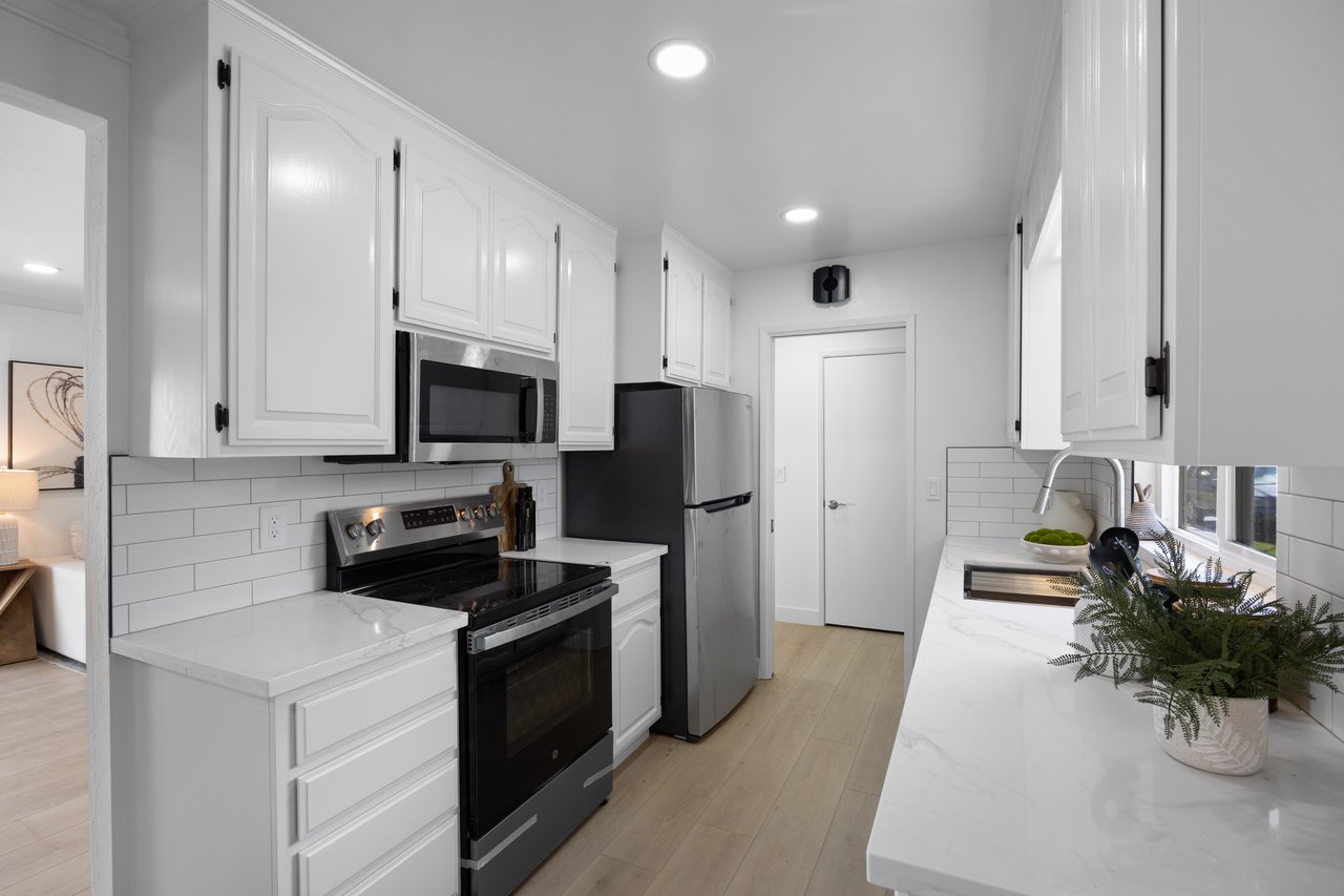 735 Winstead Terrace