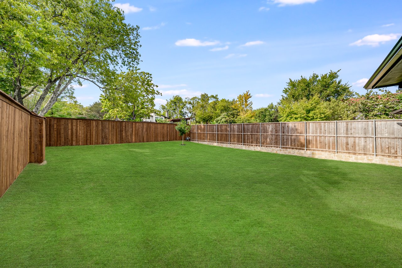 8815 San Leandro Drive