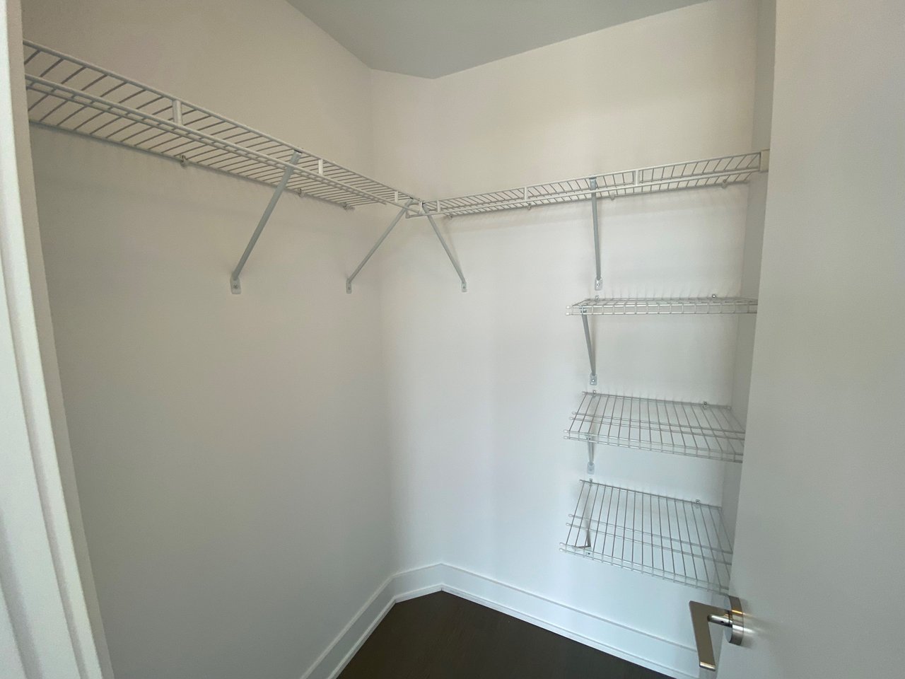 20 Shore Breeze Drive Unit: 512