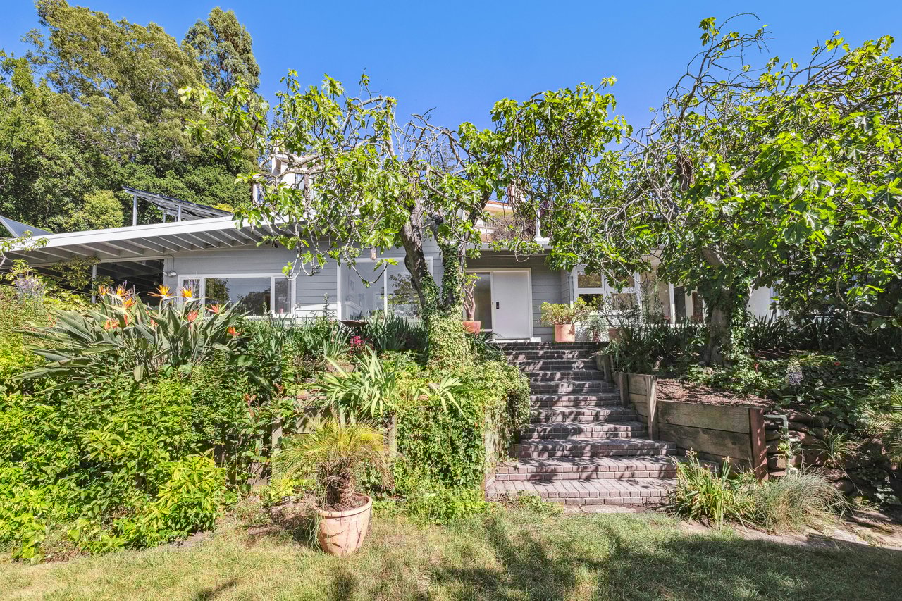 35 Saint Francis Ln