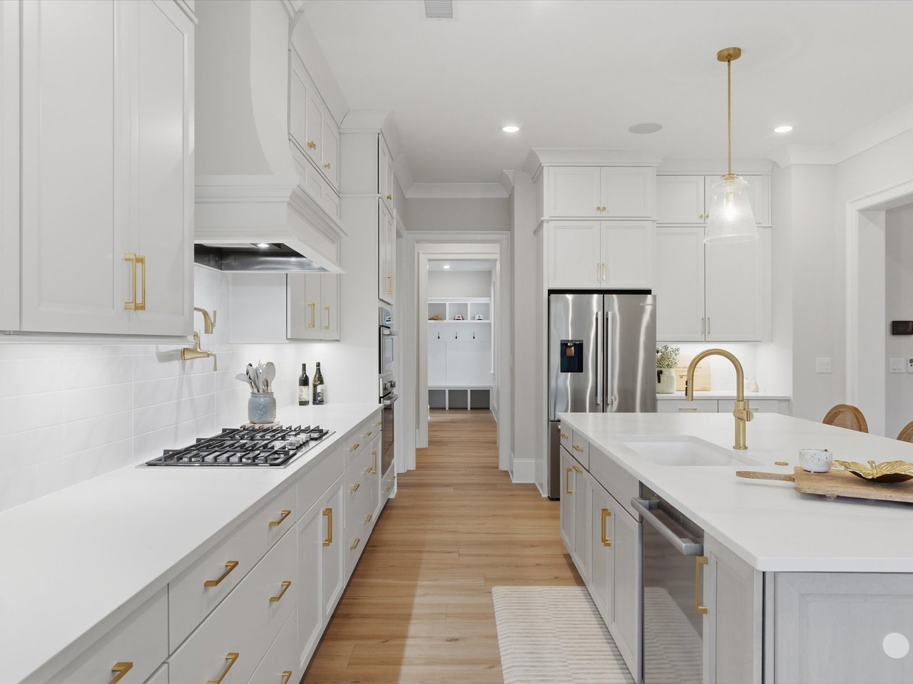 1008 Broadmoor