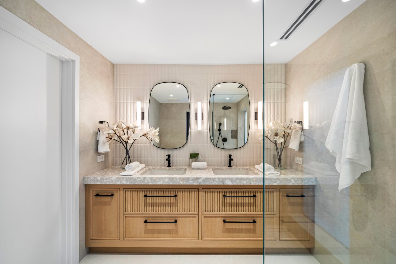 1815 Fairhaven Pl, Miami