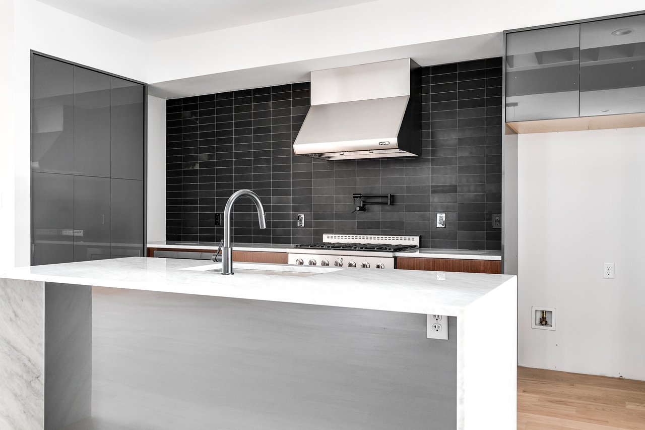 4 N Robinson (Fan House)