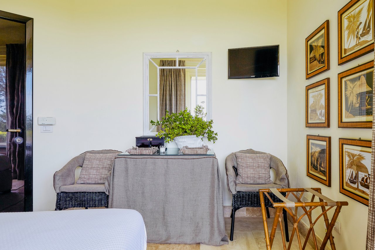 Breathtaking Beachfront Vacation Villa