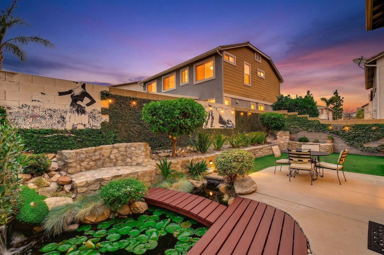 5744 Tamarisk Way