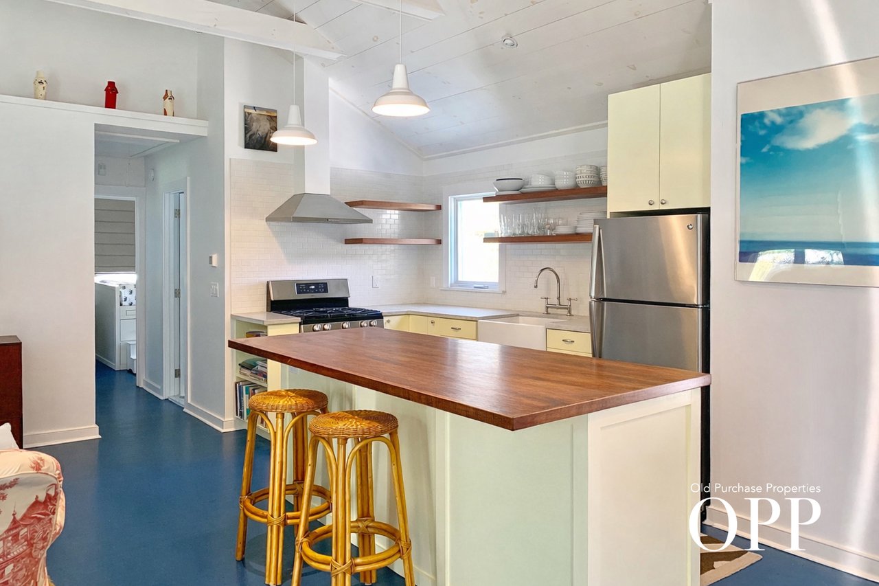 A Relaxed Bellport Summer Retreat