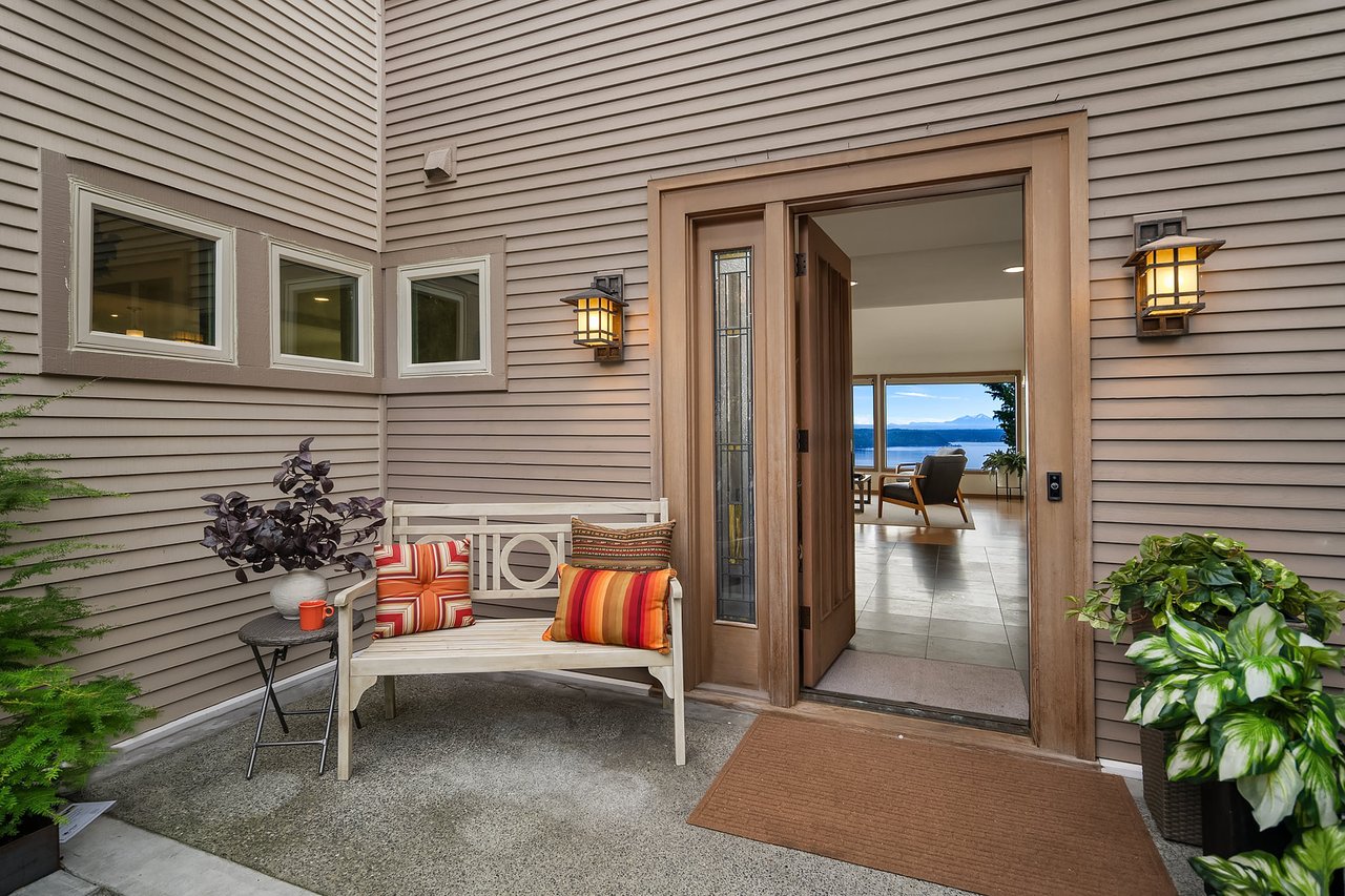 10245 Marine View Drive SW