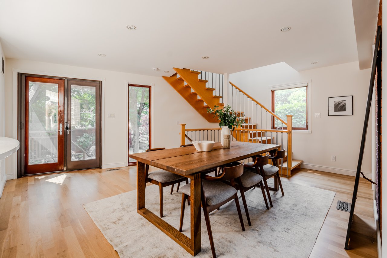 296 Linsmore Cres