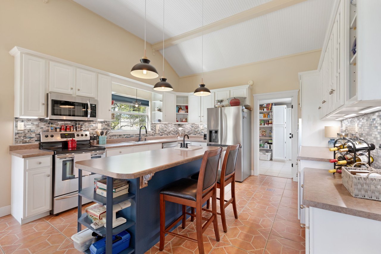 Hill Country Home in Northwest Hills | 3 Bed | 2.5 Bath | ±2,700 Sq Ft | ±0.80 Acres | Kerrville, TX