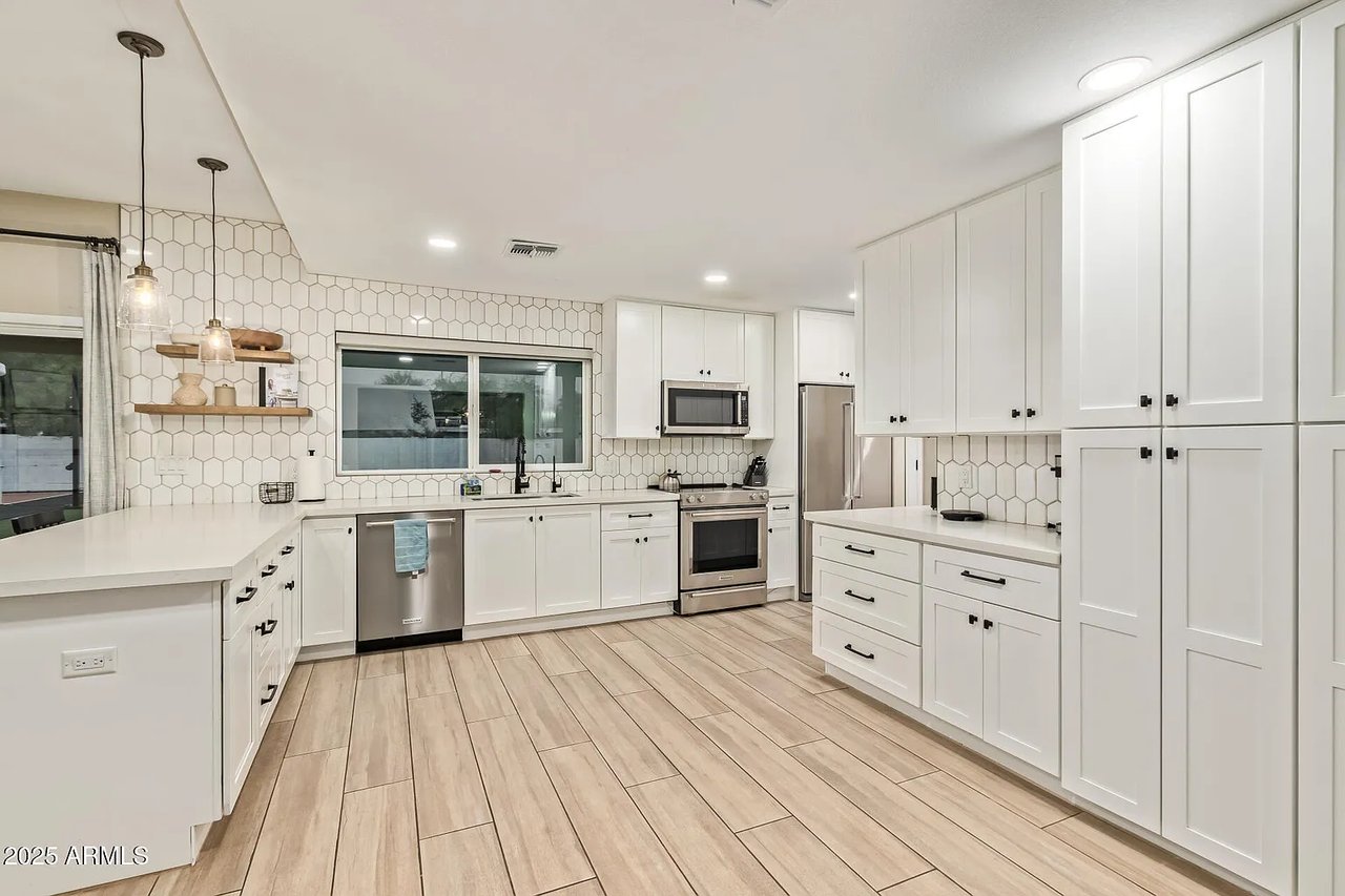 5839 E VOLTAIRE Avenue, Scottsdale