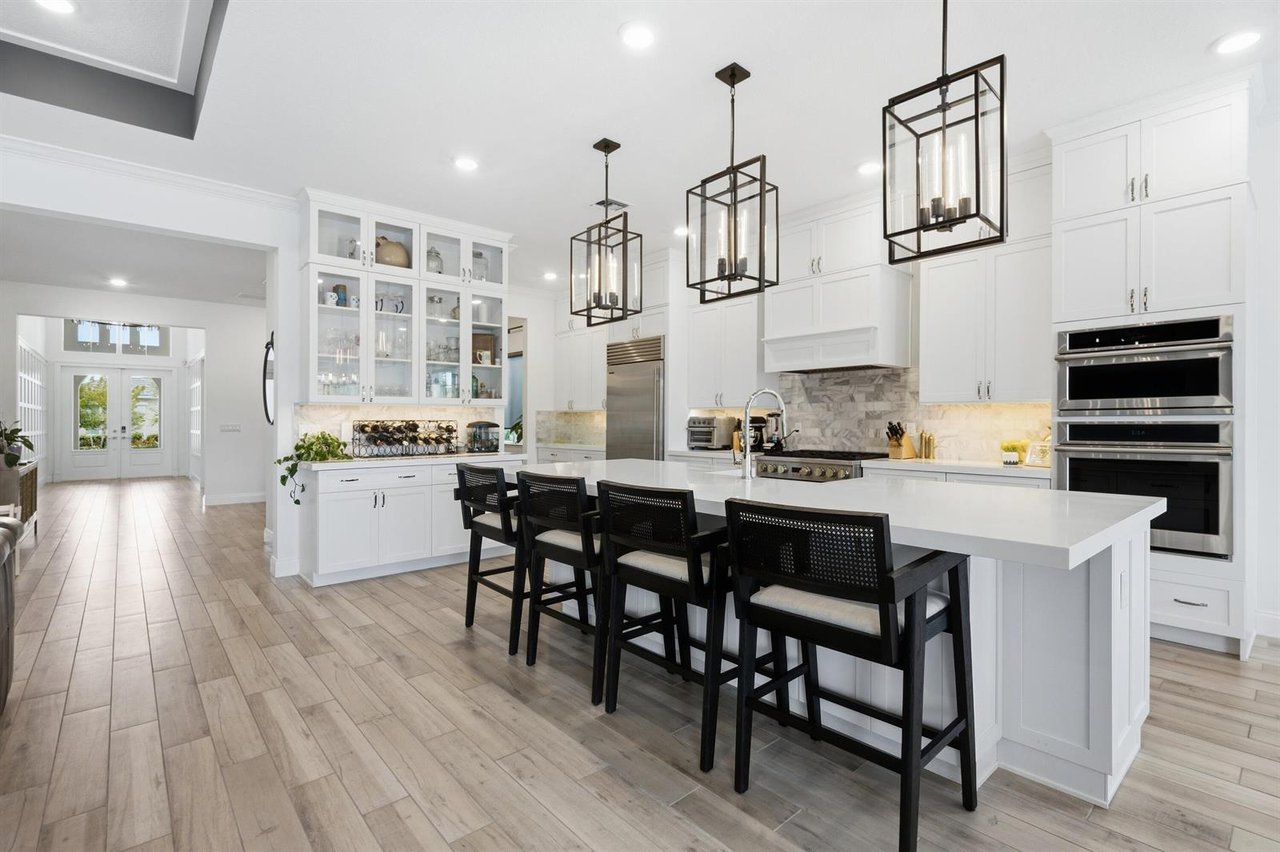 12269 Waterstone Cir