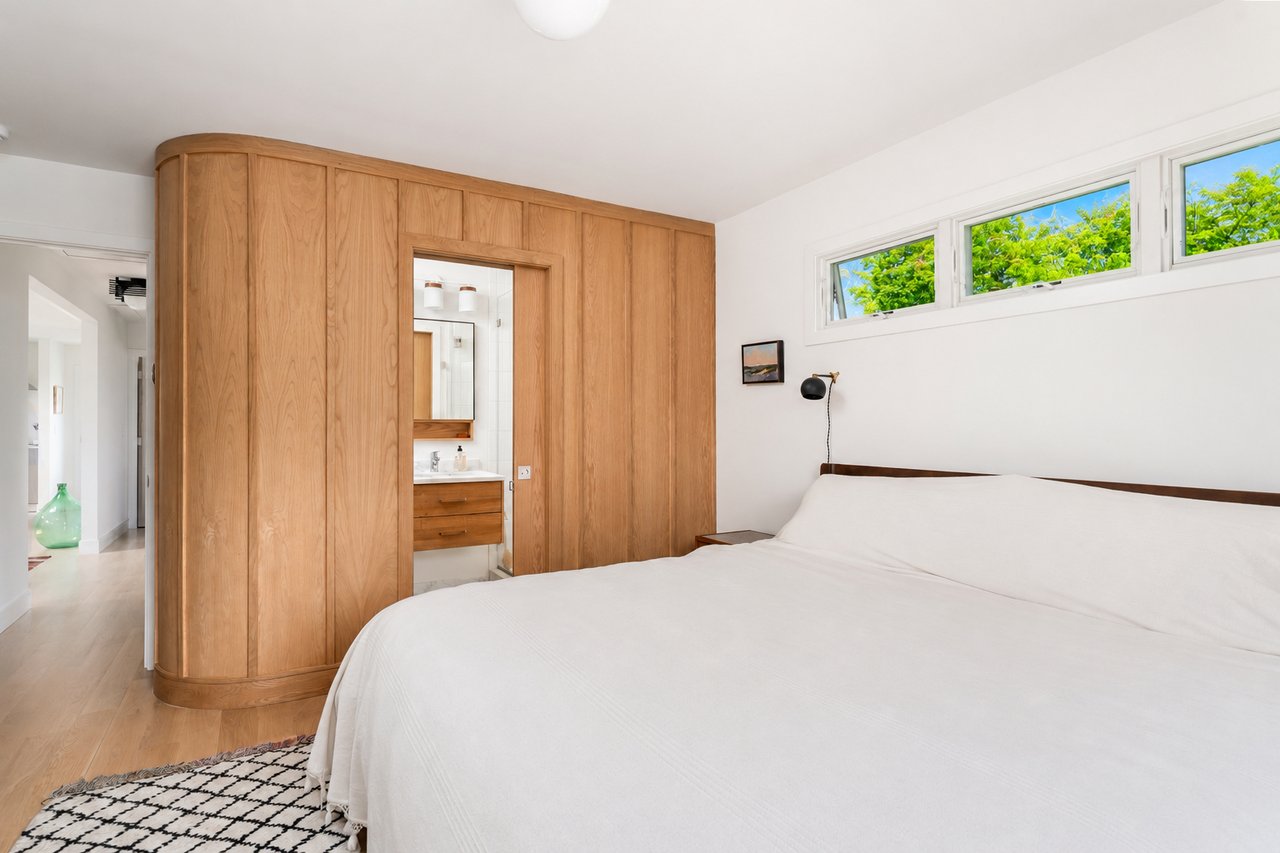 Mid-Century Marvelous Beach House