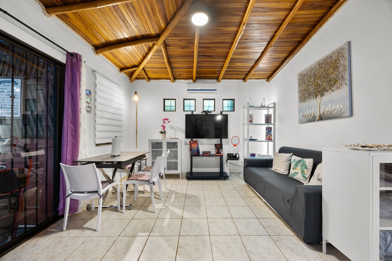 Casa Brillante & Casita Cinco Playas | Modern Home with Guest Casita, Pool & Mountain Views in Huacas