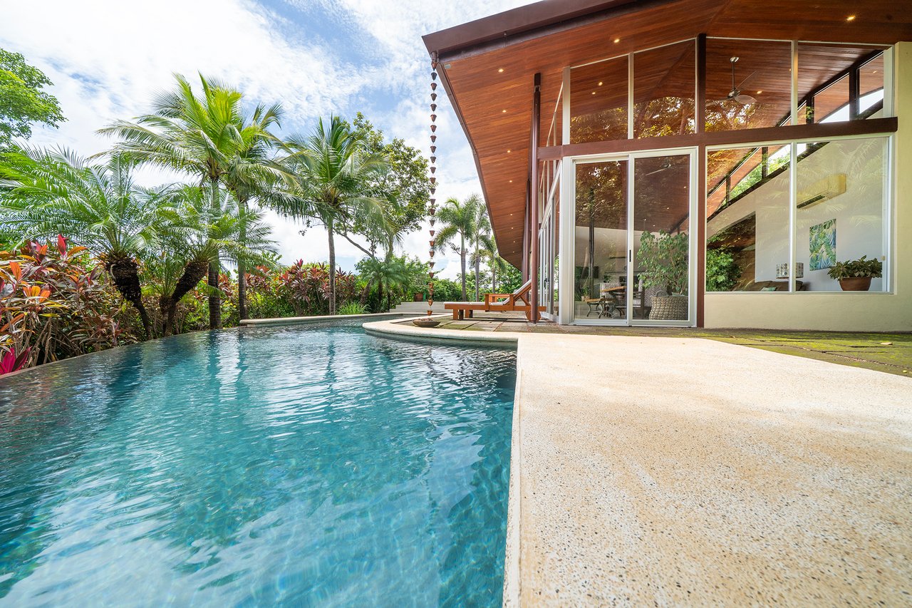 V-Sylvie Rancho Villa | Tropical Villa with Pool and Panoramic Views near Tamarindo