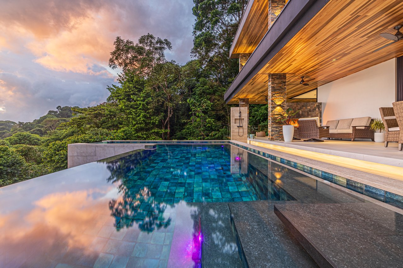 Casa Koules – Architectural 5-Bedroom Oceanview Estate in Prestigious Costa Verde Estates