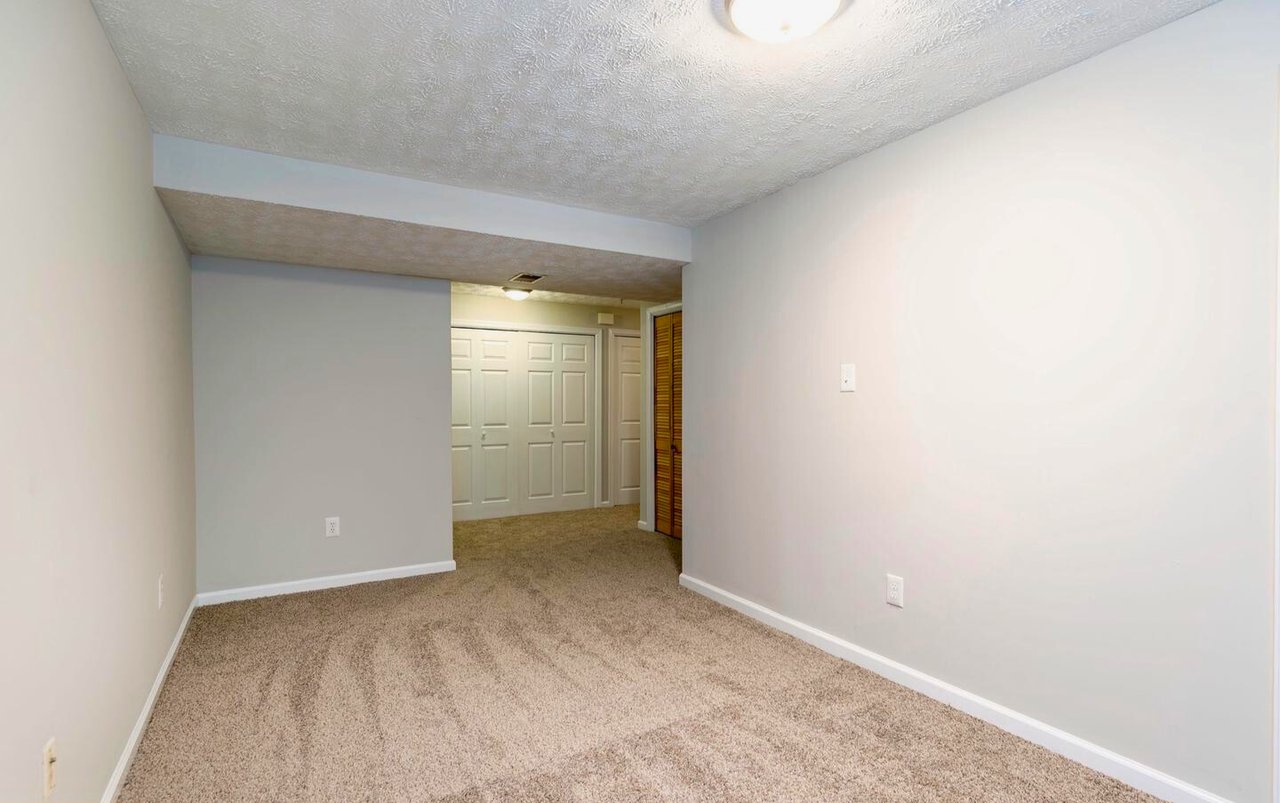 7838 Foxfarm Ln