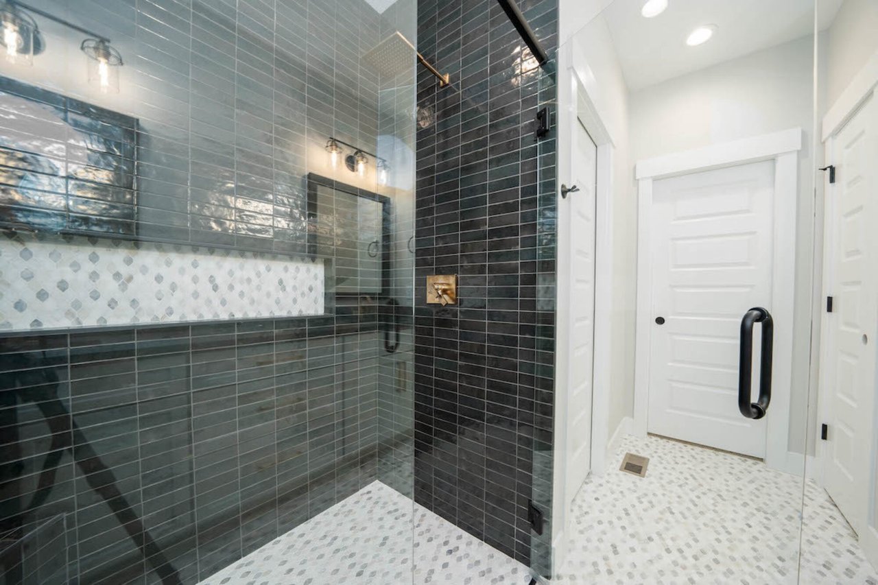 137 W Basalt Dr