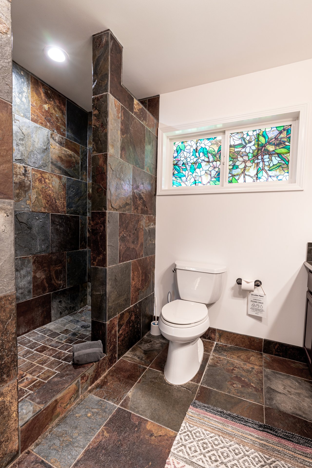 The Green Pineapple Estate