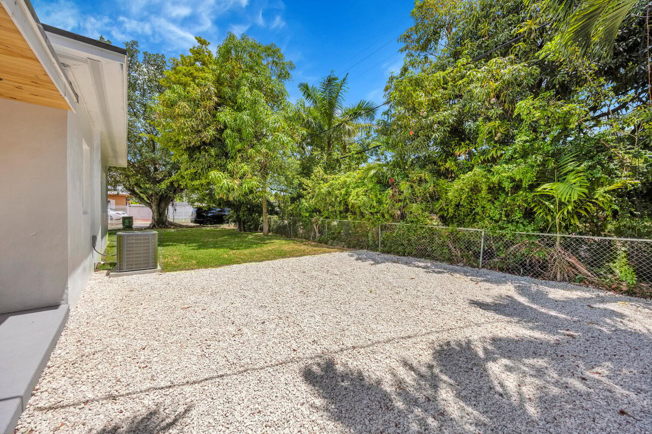 Fully Renovated 4-Bedroom Home Minutes from Coral Gables