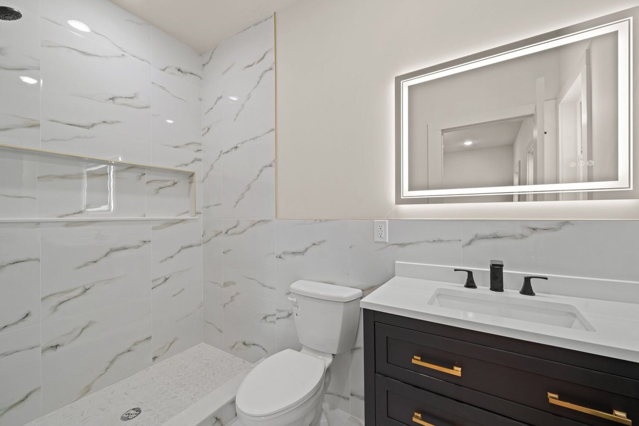 279 Pearsall Ave, Unit 1