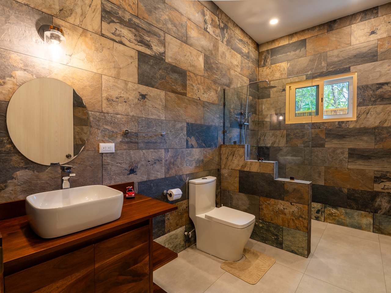 Refined Tropical Home in Uvita, Costa Rica | Walk to Beach & Parque Nacional Marino Ballena
