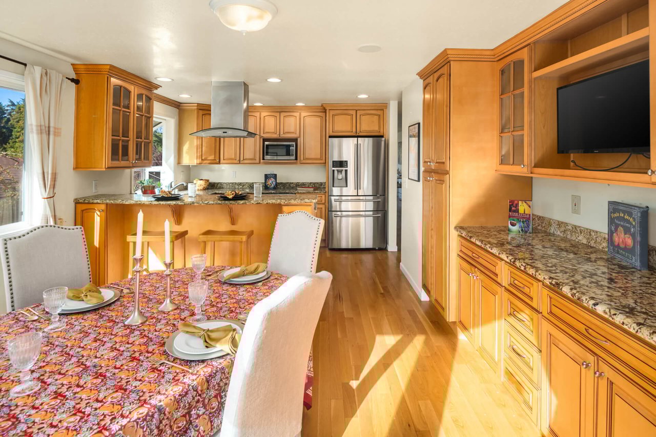 4111 SW Austin Street