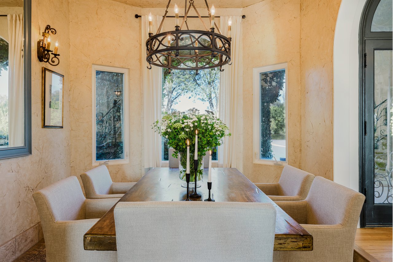 6201 Old Balcom Canyon Rd