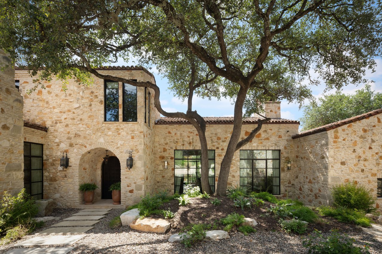 La Vita of Lake Austin in Westlake Hills