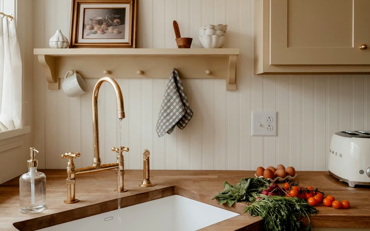 How to Strike the Right Balance When Decorating Your New Home