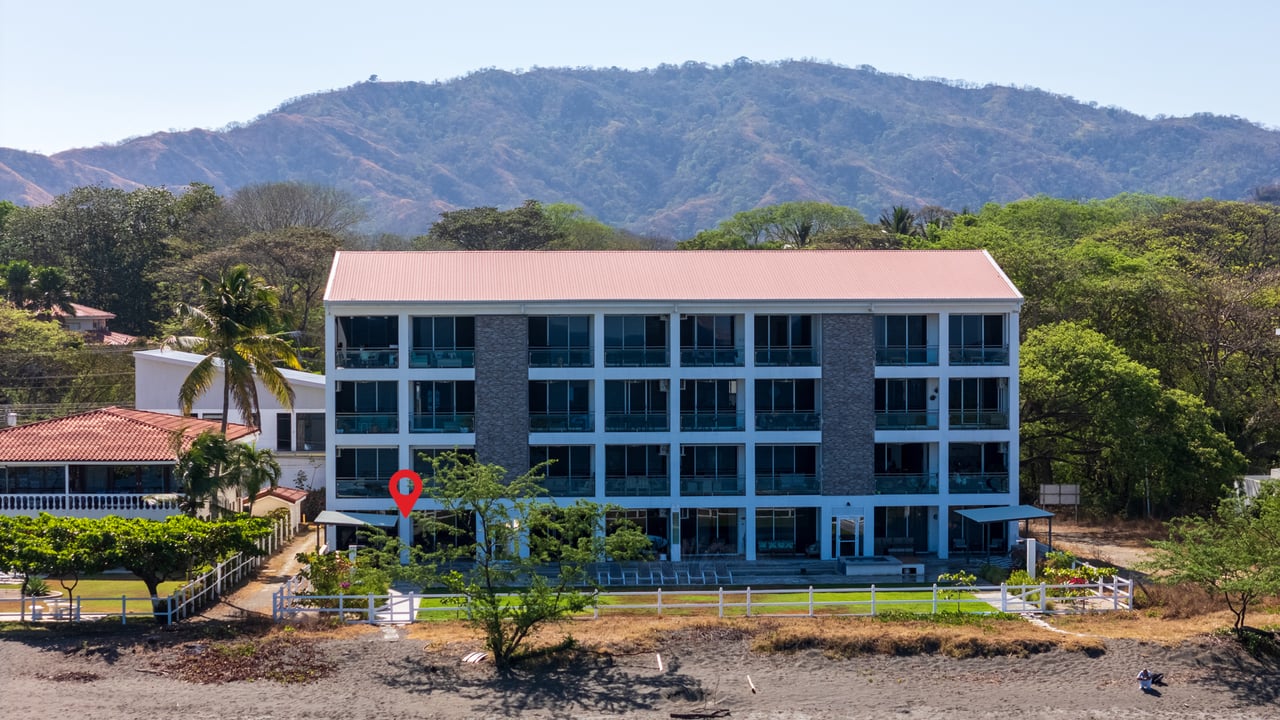 Golden Palms #4: Modern Beachfront Condo in Playa Potrero | 2 Bed, 2 Bath