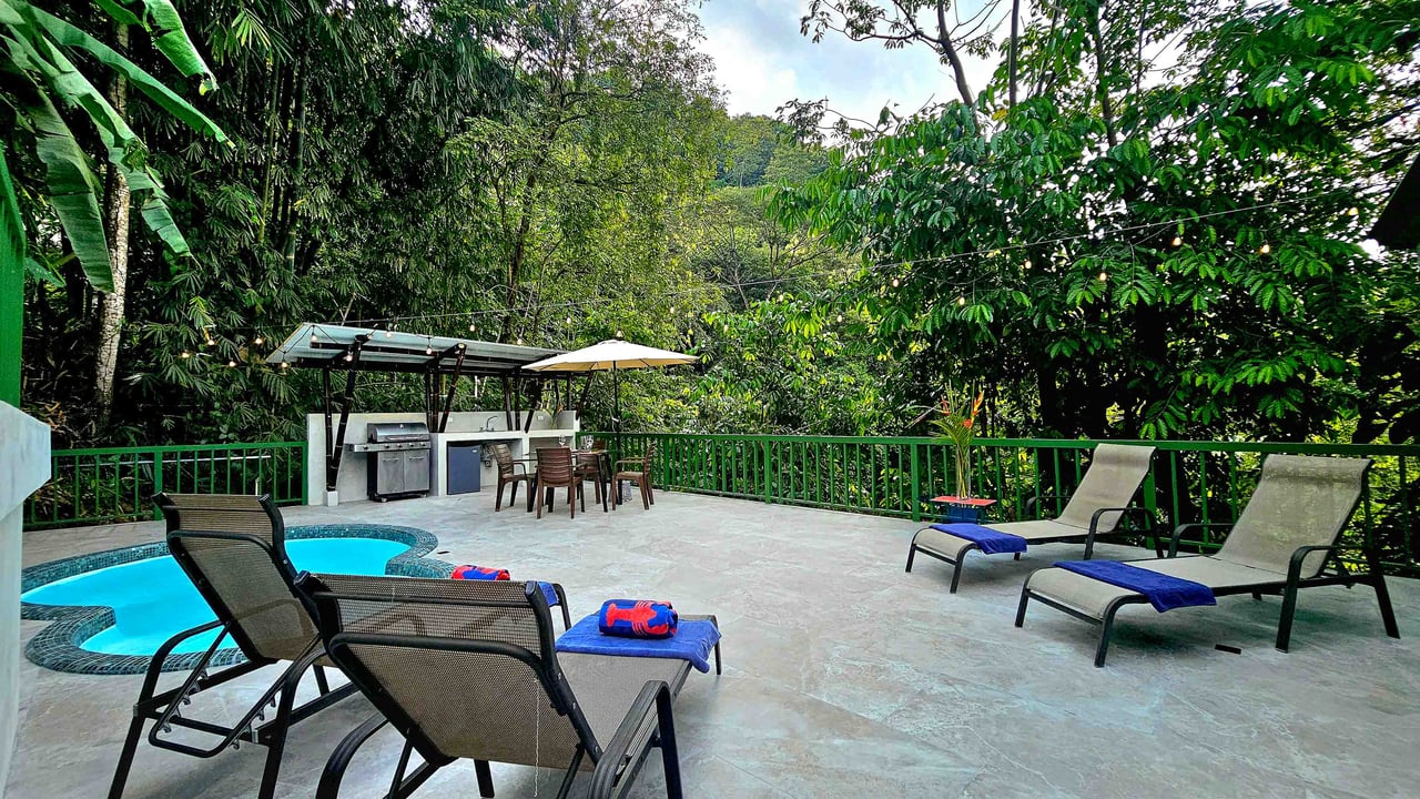 Private 2-Bedroom Jungle Retreat for Sale in Manuel Antonio
