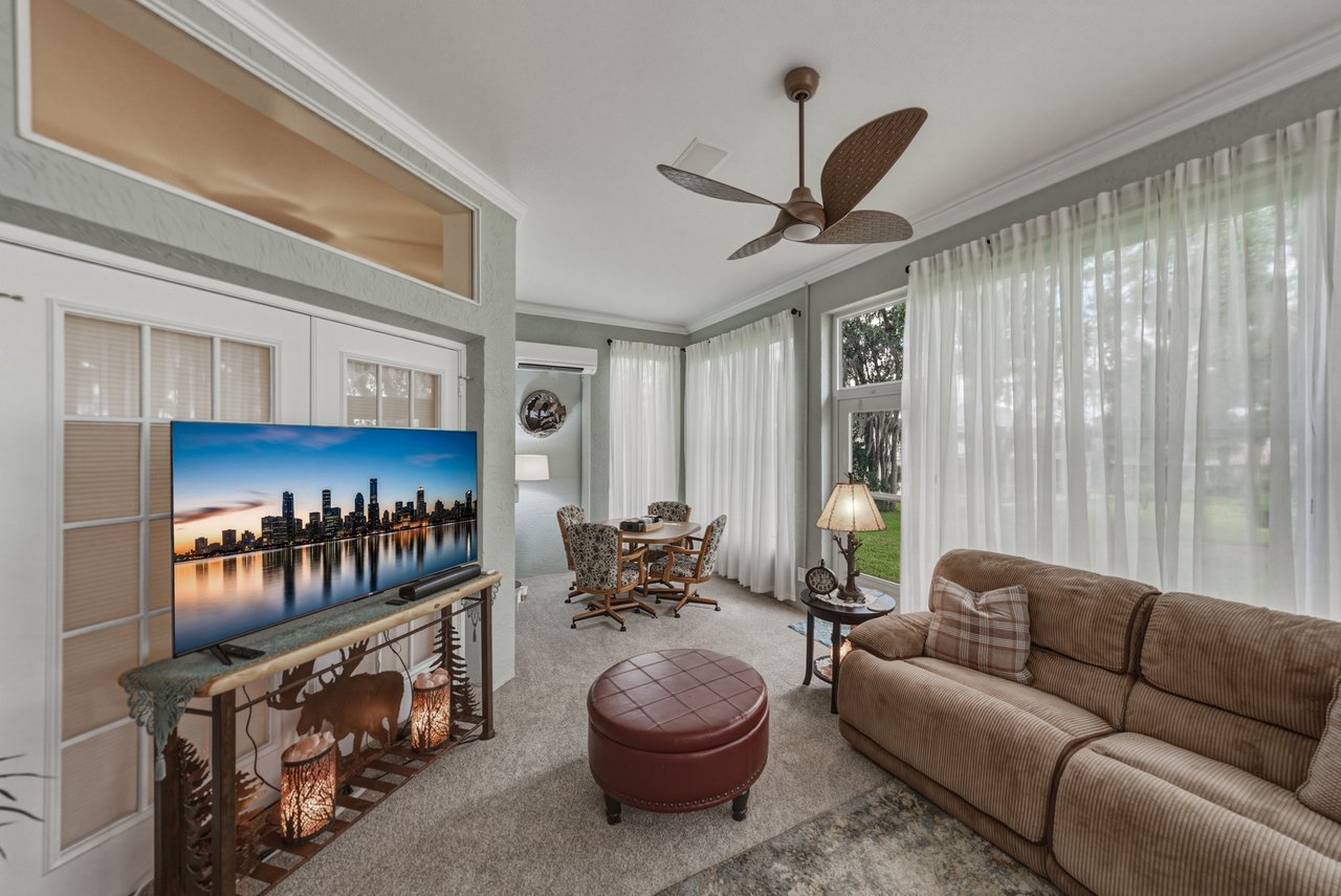 12215 WOODLANDS CIR