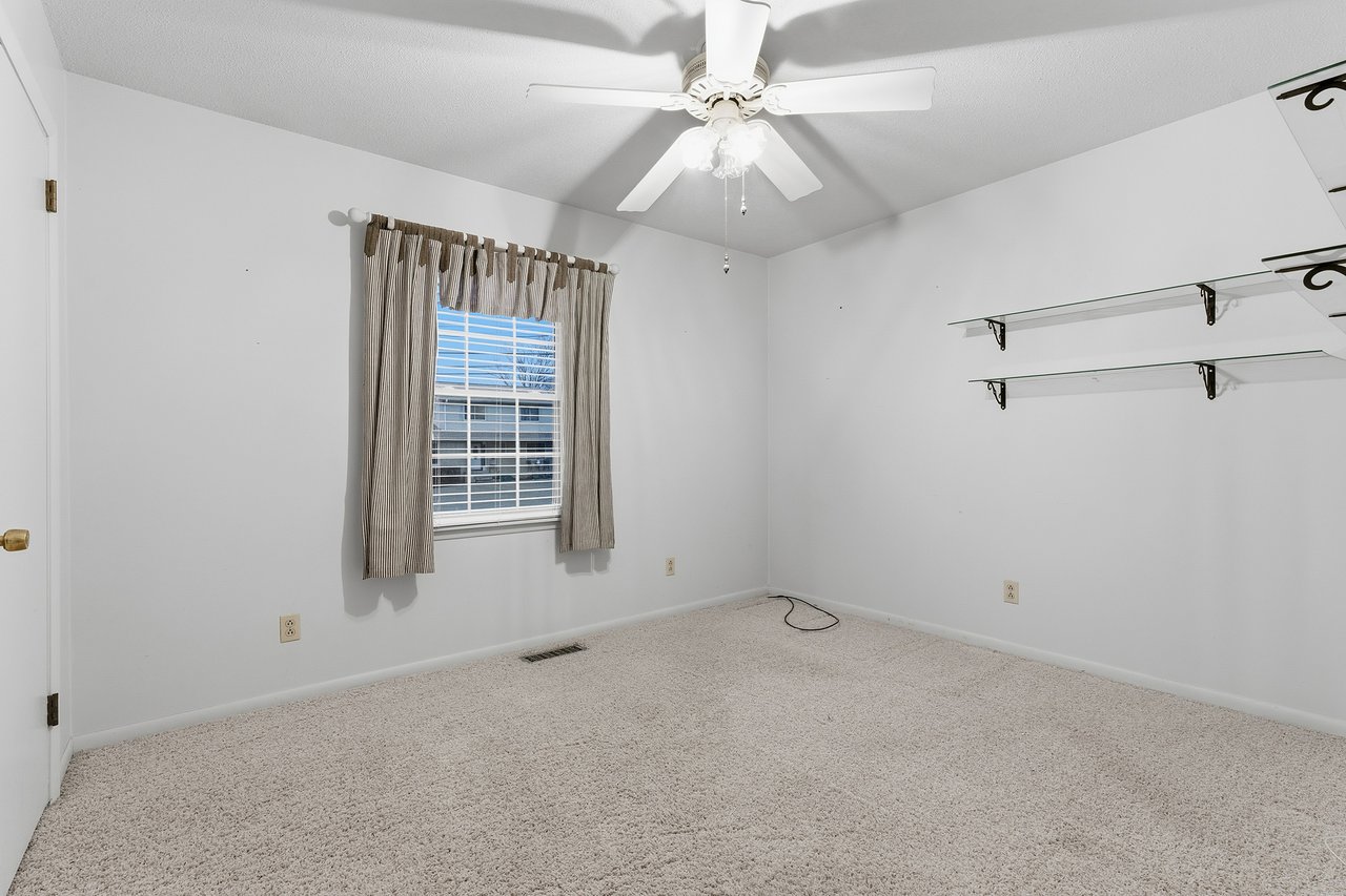 Well-Maintained 4BR in Prime South Huntsville Location