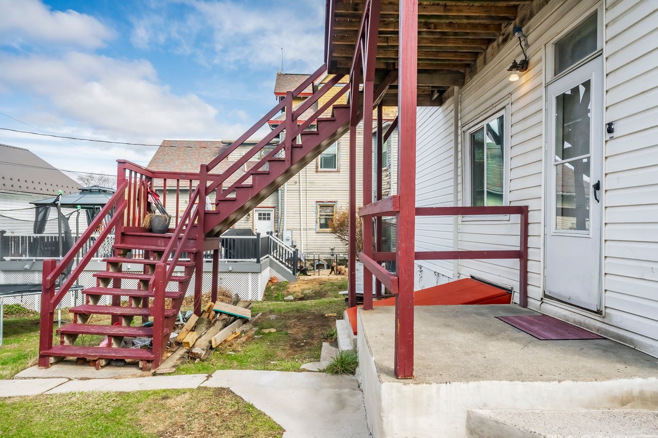 1116 Main Street