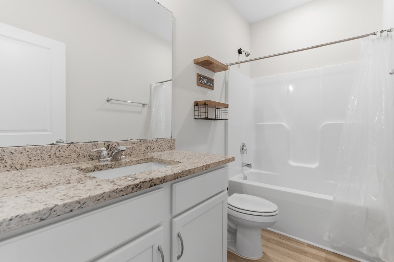Fenced Corner Lot Retreat in New Market