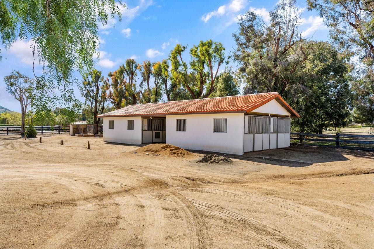 38580 Avenida De Felicidad
