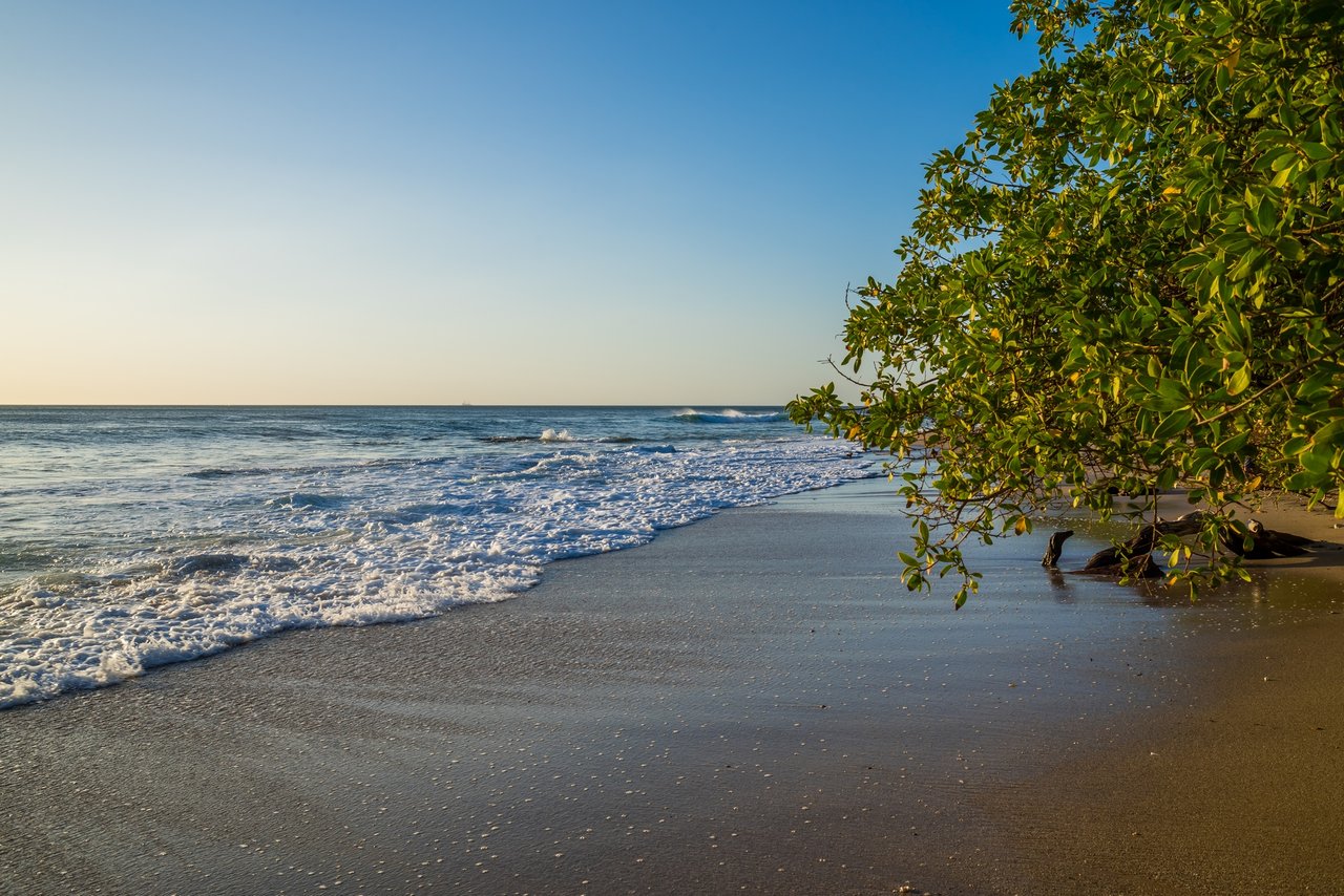 Peninsula Double Penthouse | Ocean View Luxury Condominium in Playa Langosta!