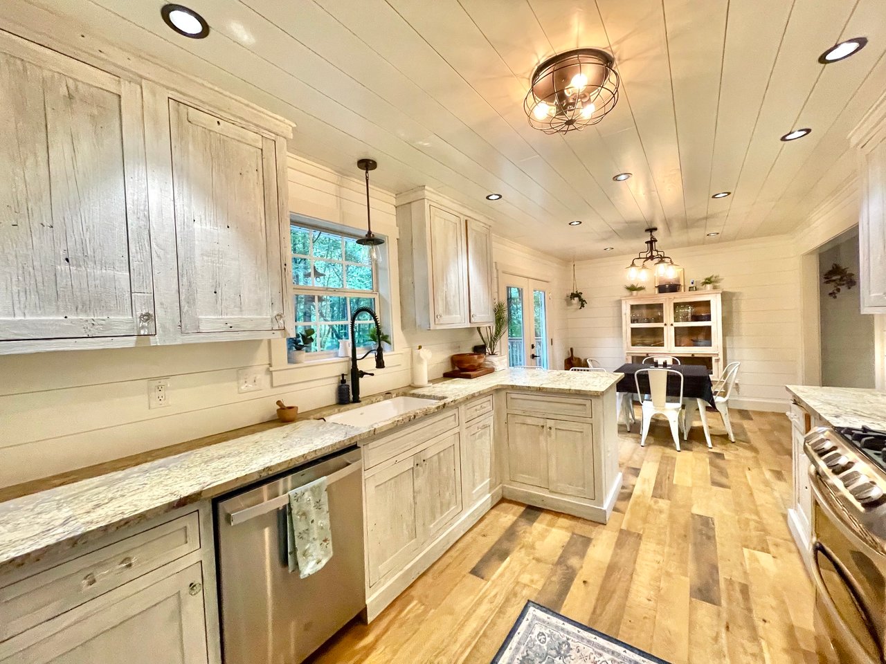 619 Holly Road